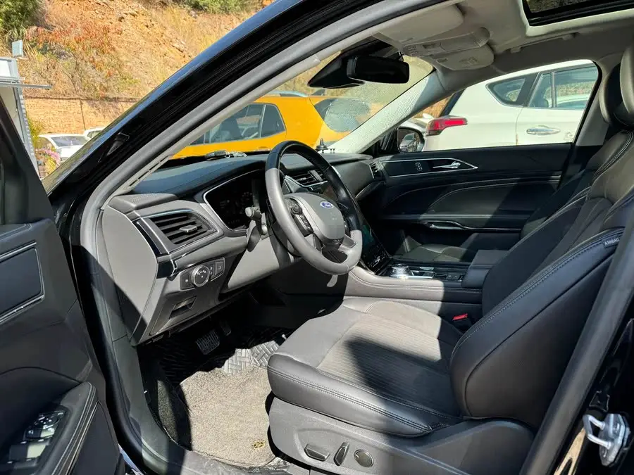 2019 Taurus EcoBoost 245 Enjoy Edition