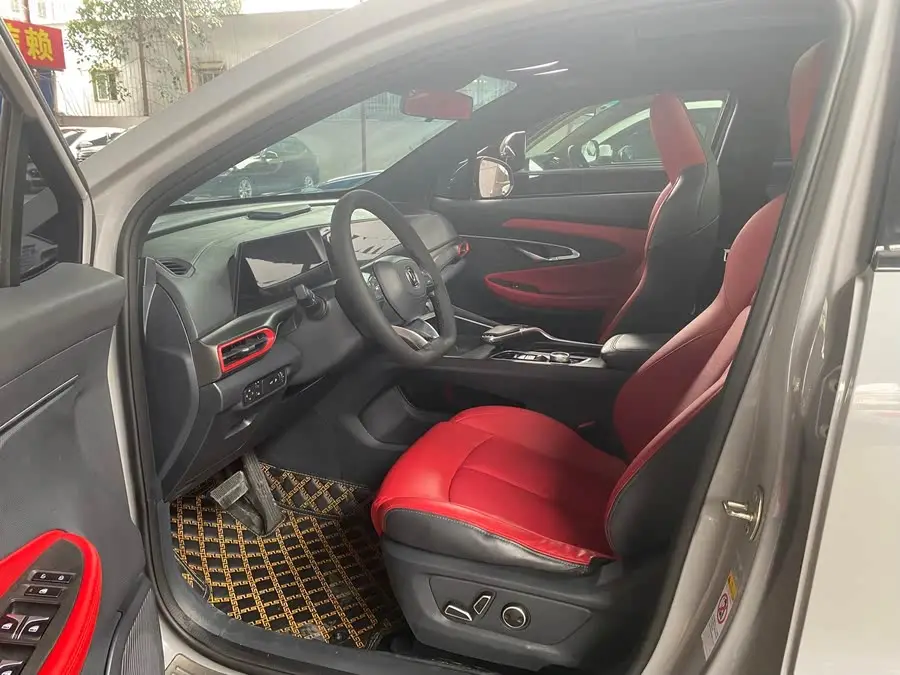 شانجان UNI-T 2020 1.5T الرائد