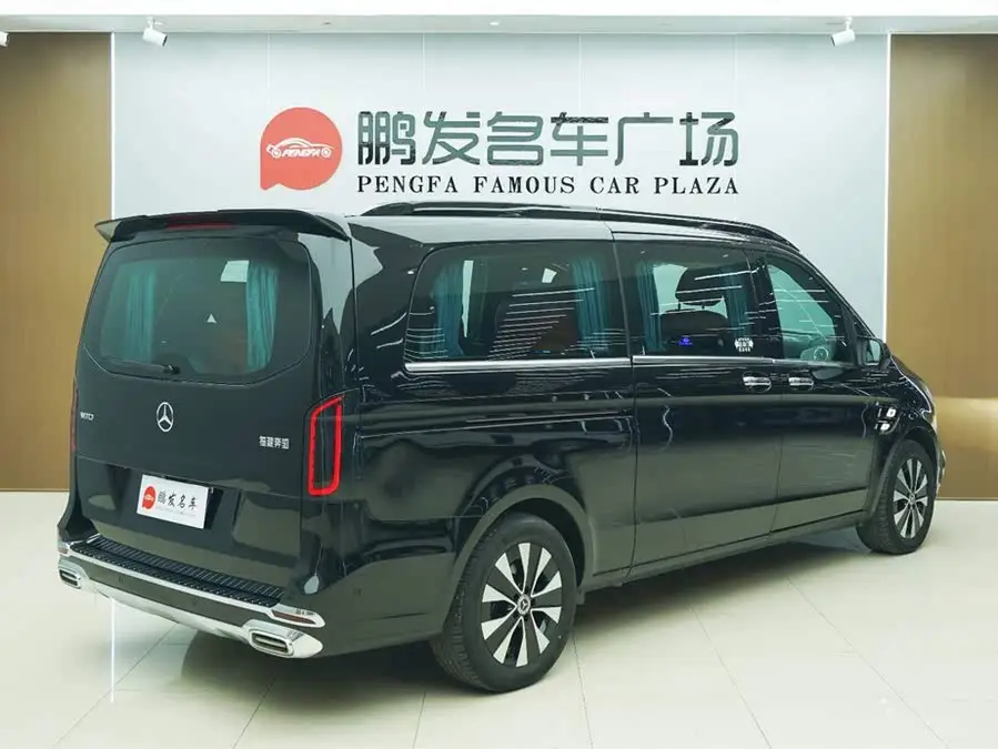 فئة V 2023 2.0T إصدار النخبة 7 مقاعد