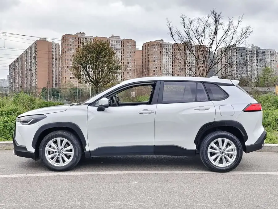 Corolla Cross 2022 2.0L Pioneer Edition