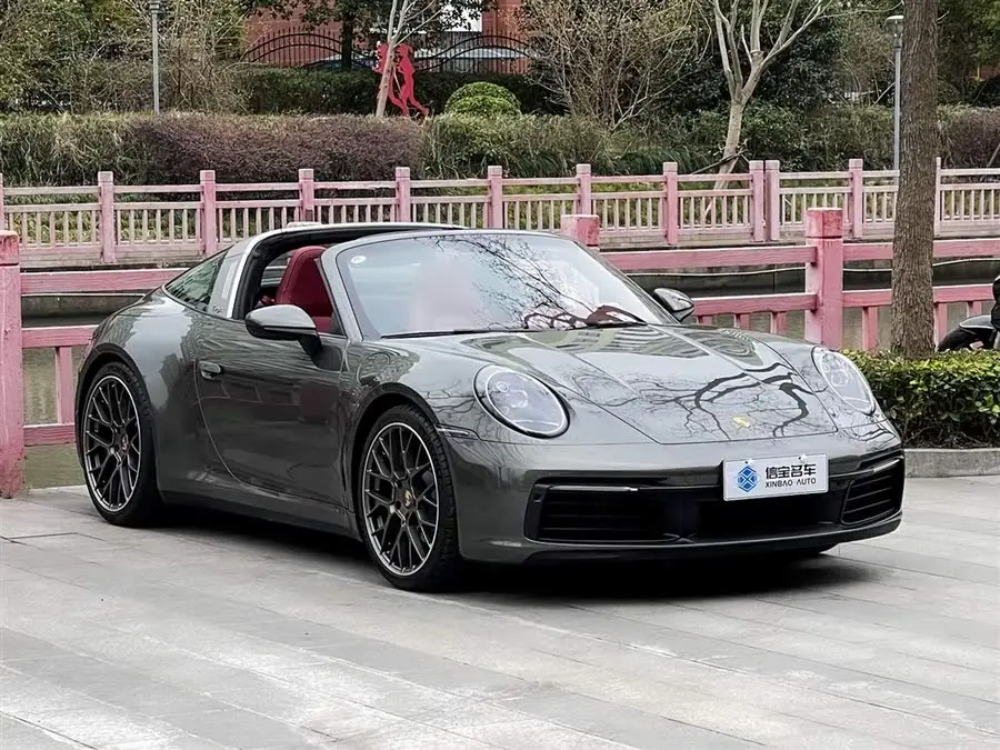 بورش 911 2023 طراز تارغا 4 3.0T