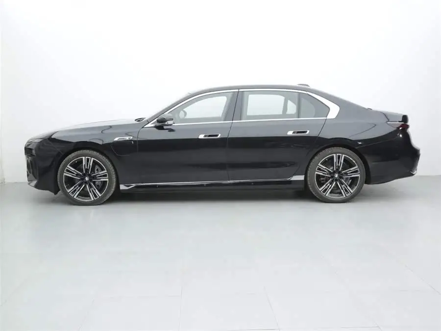 BMW i7 2023 xDrive60L M Sport Package