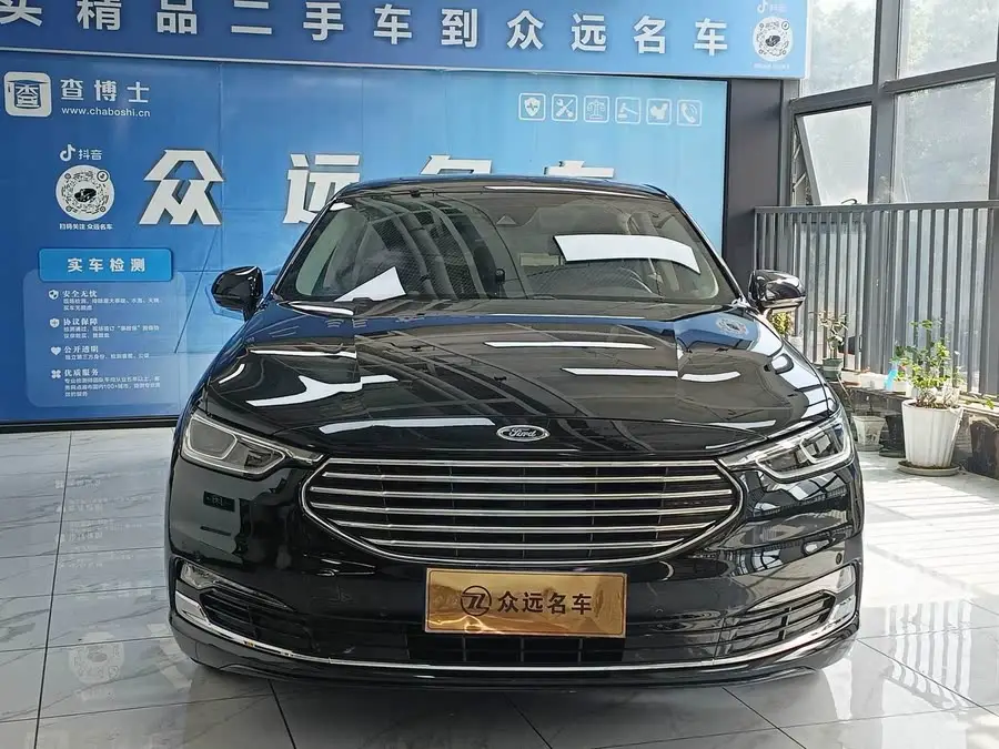 2019 Taurus EcoBoost 245 Premium