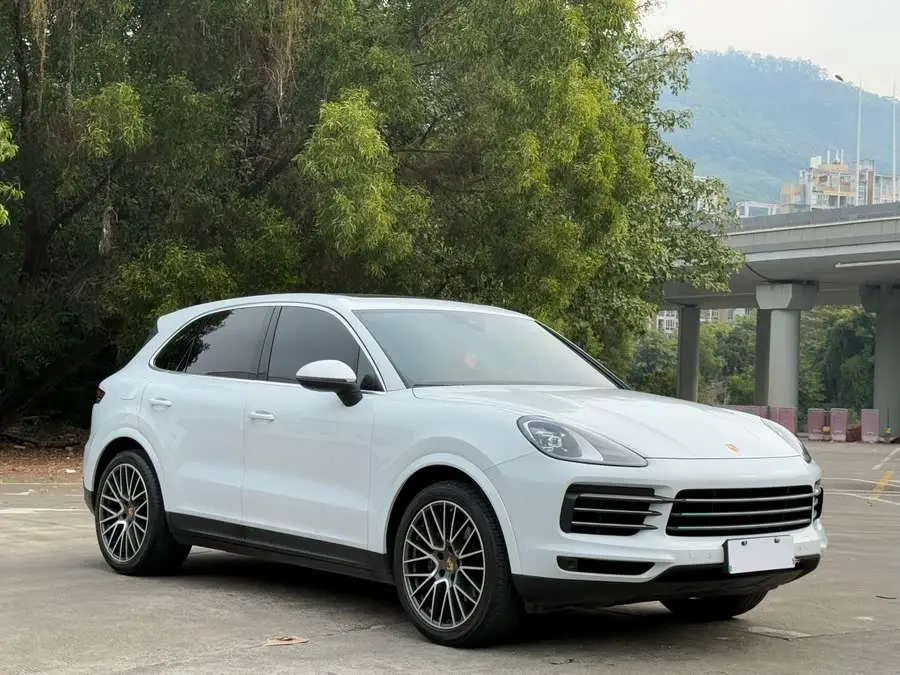 2022 Cayenne 3.0T Platinum Edition