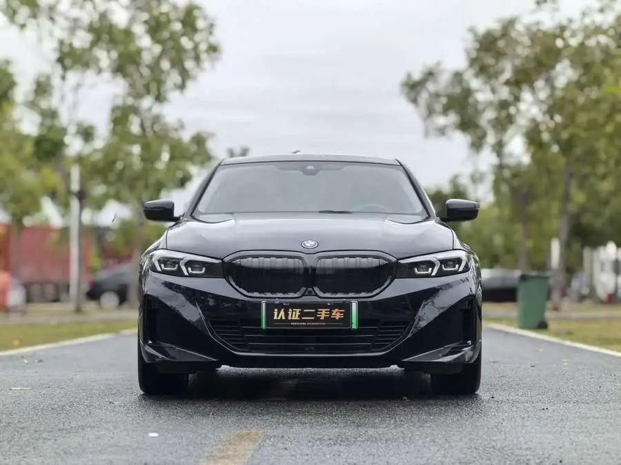 BMW i3 2024 eDrive 35 L