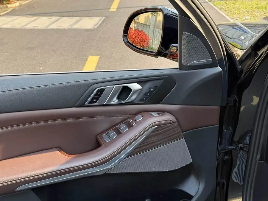 BMW X5 2022 xDrive 40Li Luxury M Sport Package