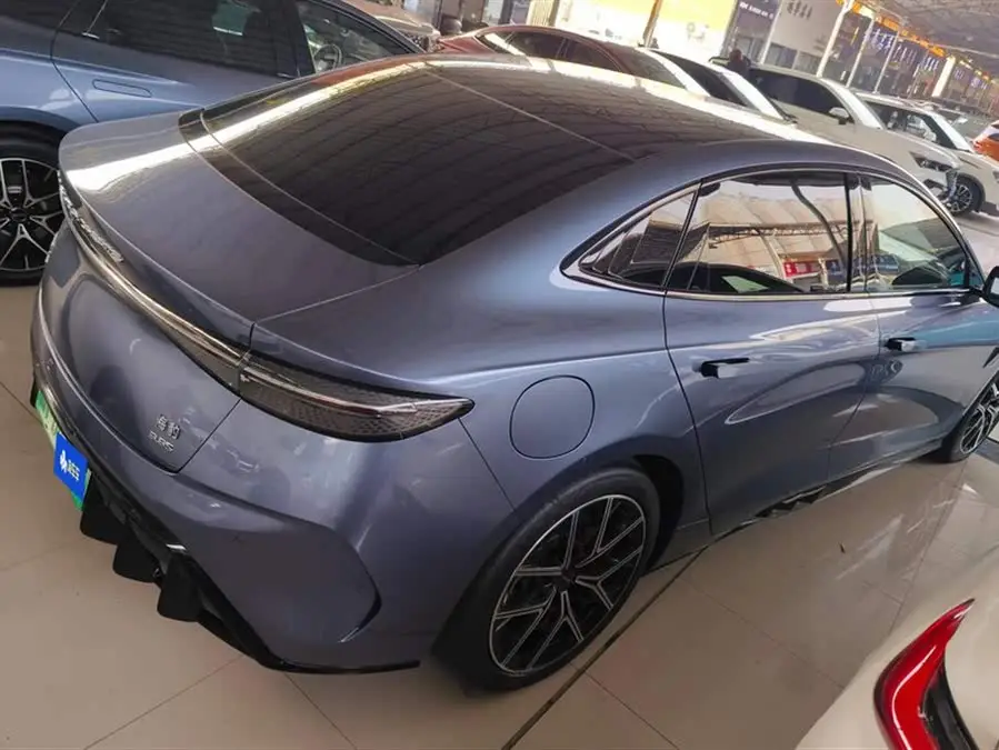 ختم 2023 نسخة البطل 650 كم أداء الدفع الرباعي