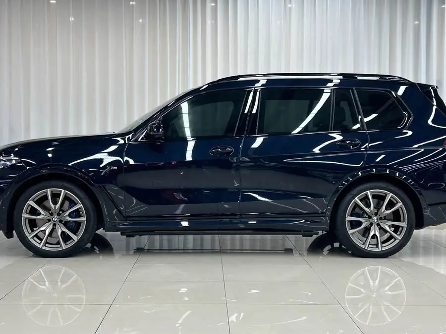 بي إم دبليو X7 2022 xDrive M50i