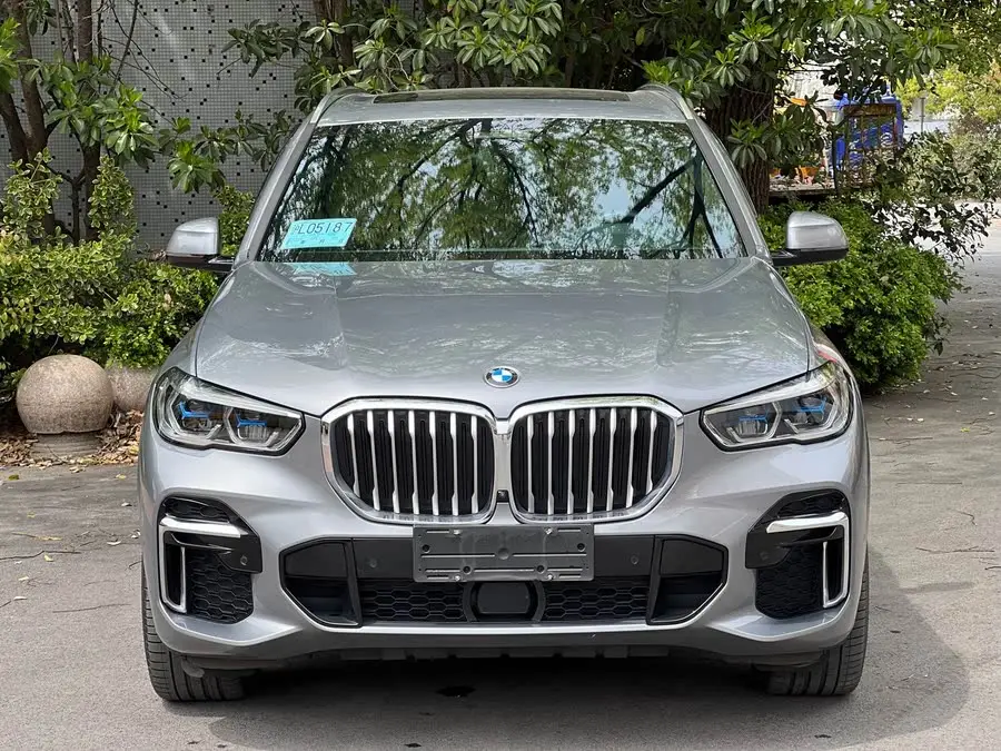 بي إم دبليو X5 2022 xDrive 40Li طراز M الرياضي الفاخر