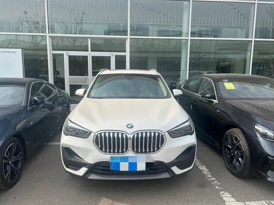 BMW X1 2020 sDrive25Li Leading Edition