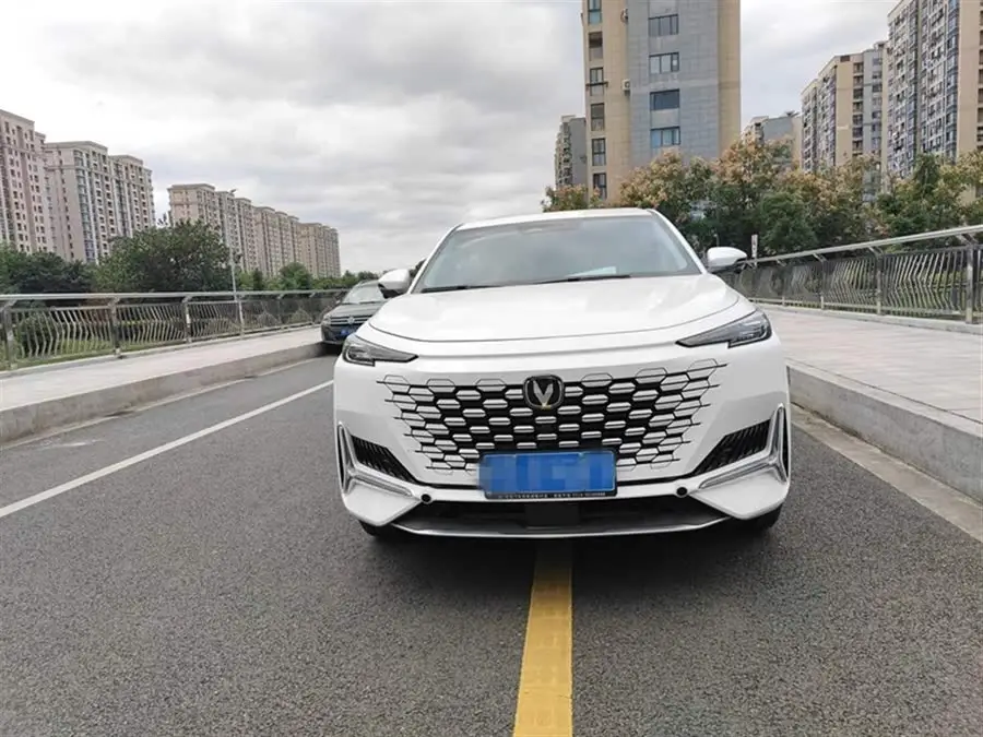 Changan UNI-K 2024 2.0T Two-Wheel Drive Enjoyment Version