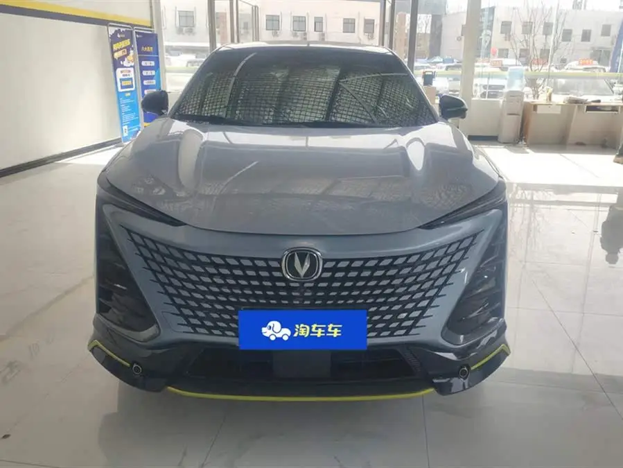 شانغن UNI-T 2022 طراز 1.5T النسخة الرياضية الرائدة