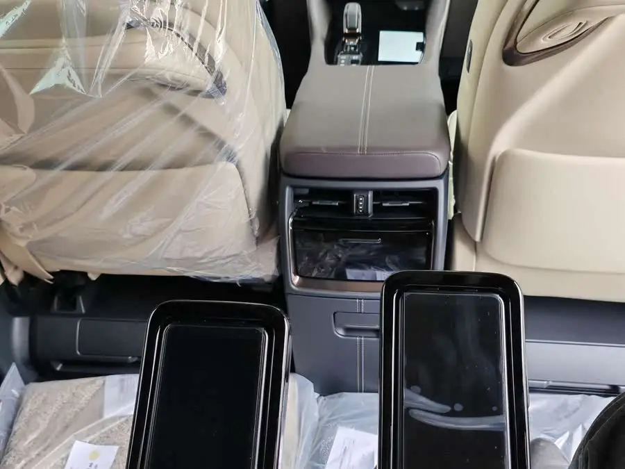 ألفارد 2024 بنظام مزدوج 2.5 لتر إصدار مميز