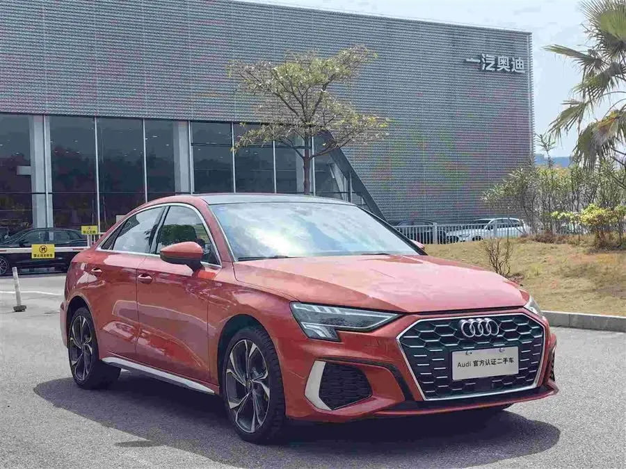 أودي A3 2024 A3L ليموزين 35 TFSI الرياضية الفاخرة