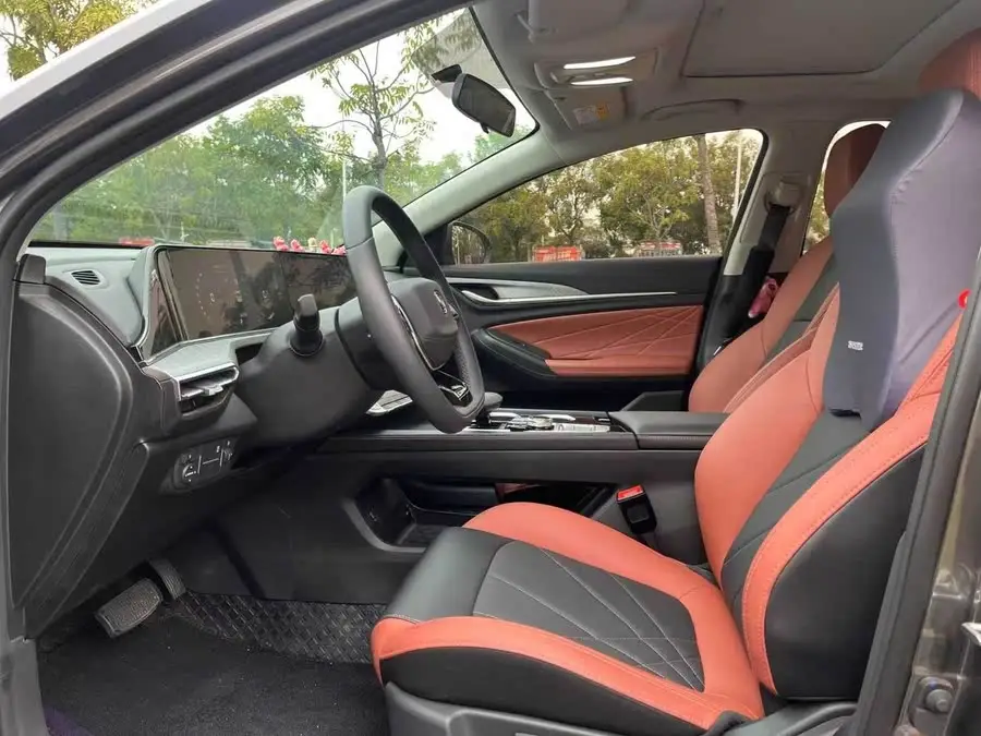 إيدونغ 2024 بلس بلوب ويل NE 1.4T GDI DCT نسخة الطاقة العالية