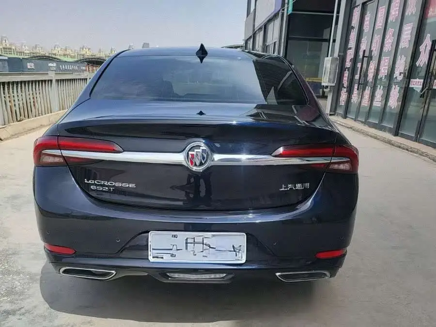 بويك لاكروس 2021 652T فاخرة