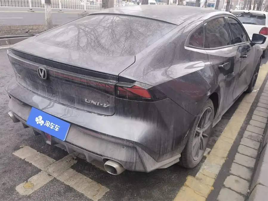 Changan UNI-V 2022 1.5T Premium