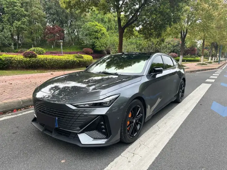 Changan UNI-V 2022 1.5T Sport Version