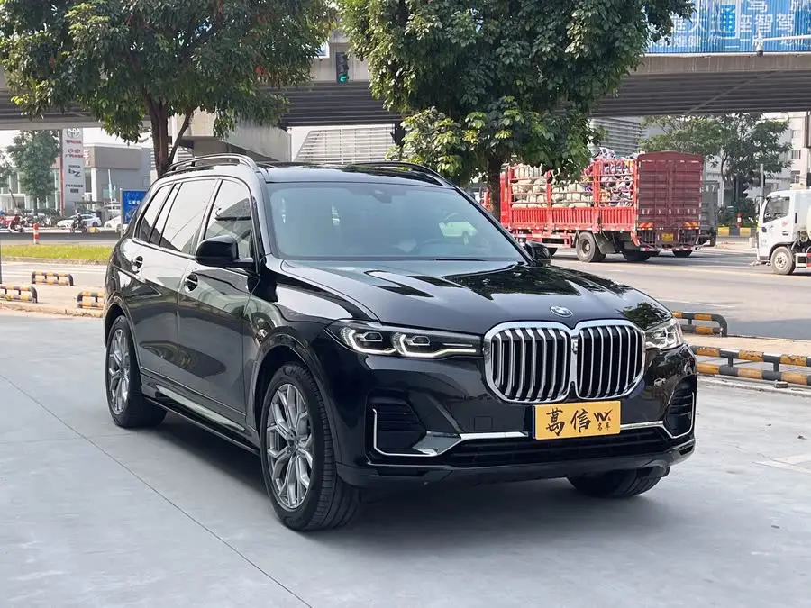 بي إم دبليو X7 2021 xDrive40i باقة فاخرة