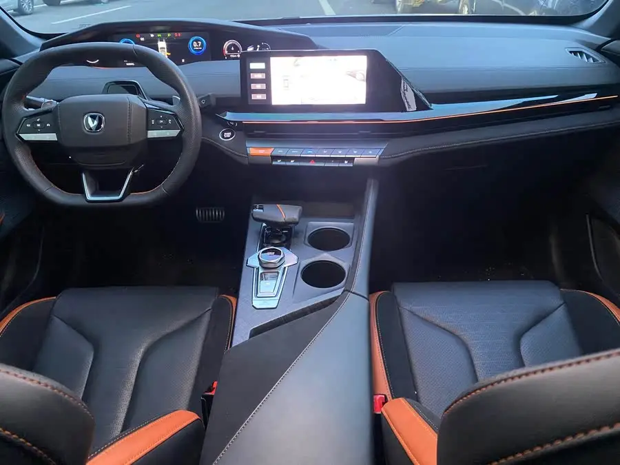 Changan UNI-V 2022 2.0T Ling Su Version