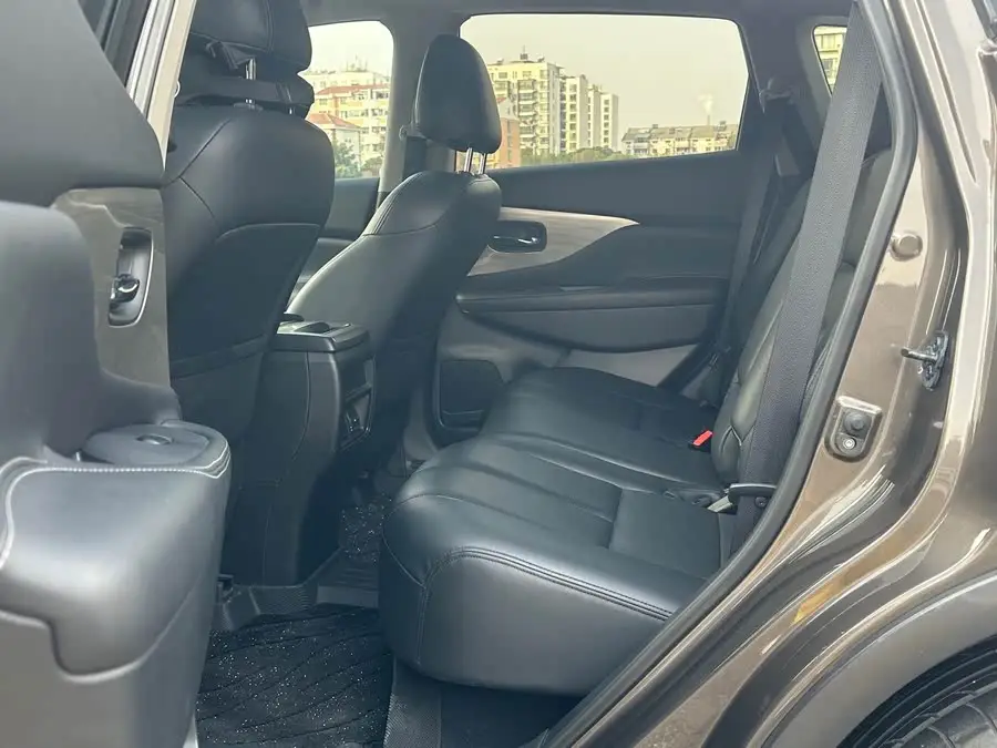 لو لان 2021 2.5L XE النسخة النخبوية ذات الدفع الثنائي