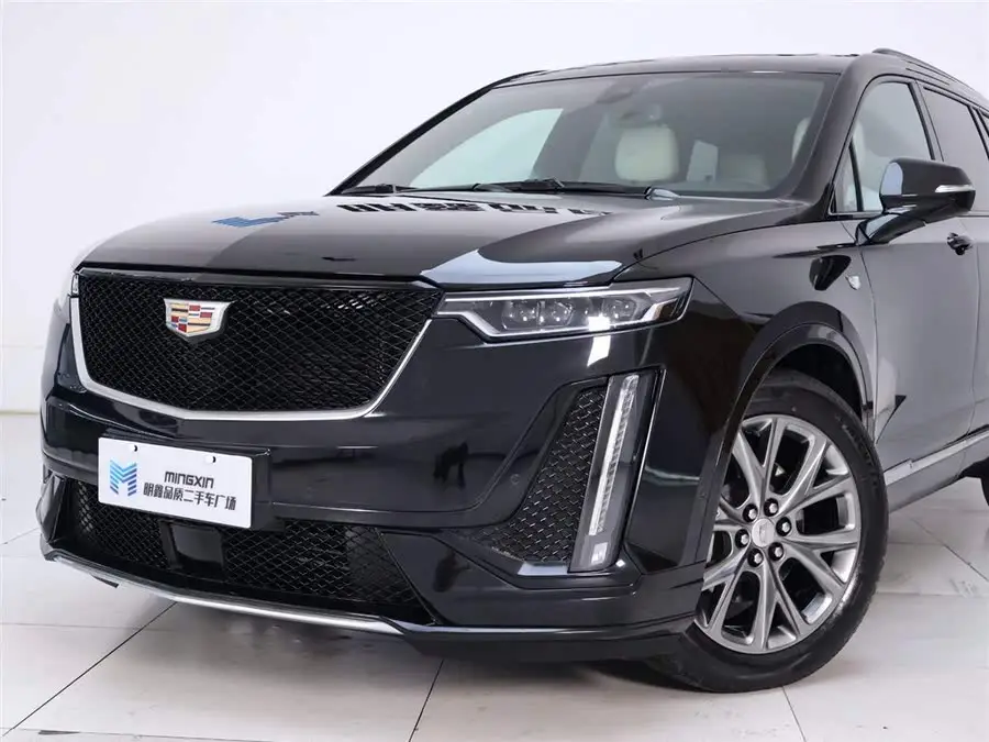 كاديلاك XT6 2020 طراز مُعدّل 28T فاخر بستة مقاعد