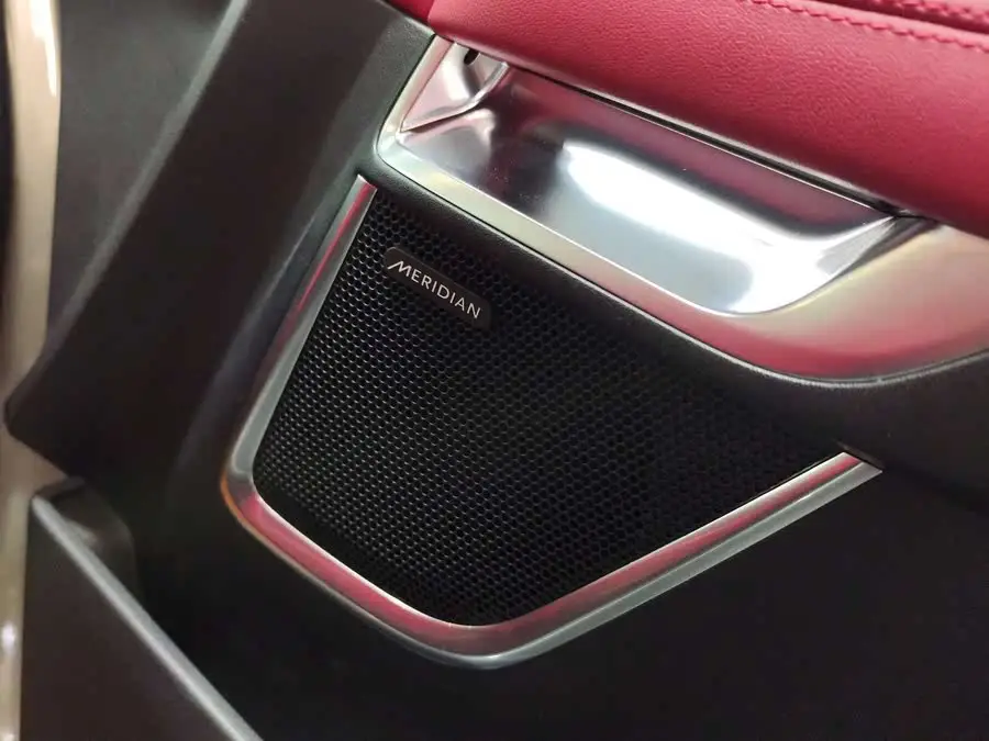 Jaguar E-PACE 2024 Model Entry Sport Version R-DYNAMIC S