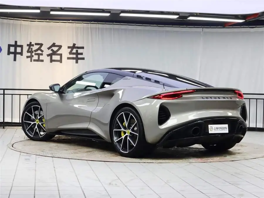 إيميرا 2022 3.5T V6 يدوي الإصدار الأول