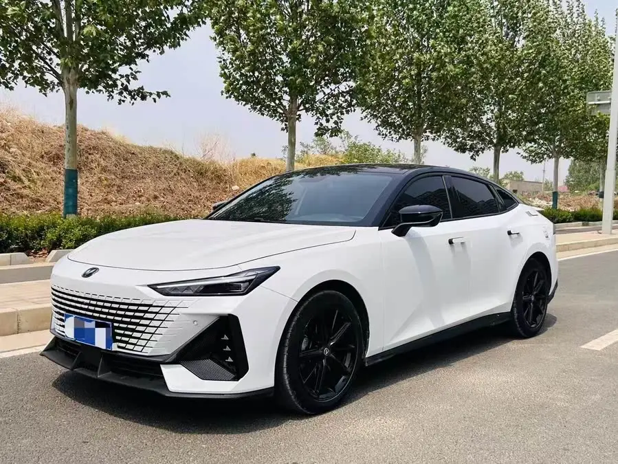 Changan UNI-V 2022 1.5T Premium