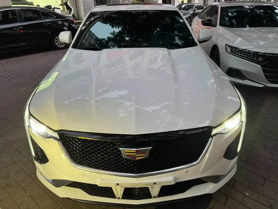 Cadillac CT4 2022 28T Premium