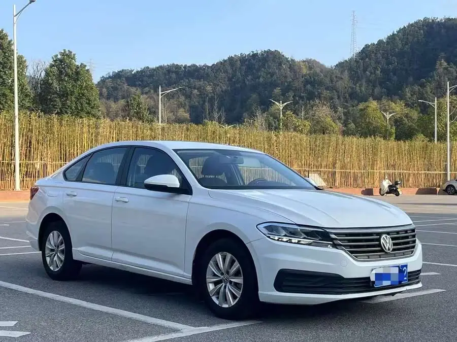 لانغ ي 2021 1.5 لتر أوتوماتيكي أنيقة