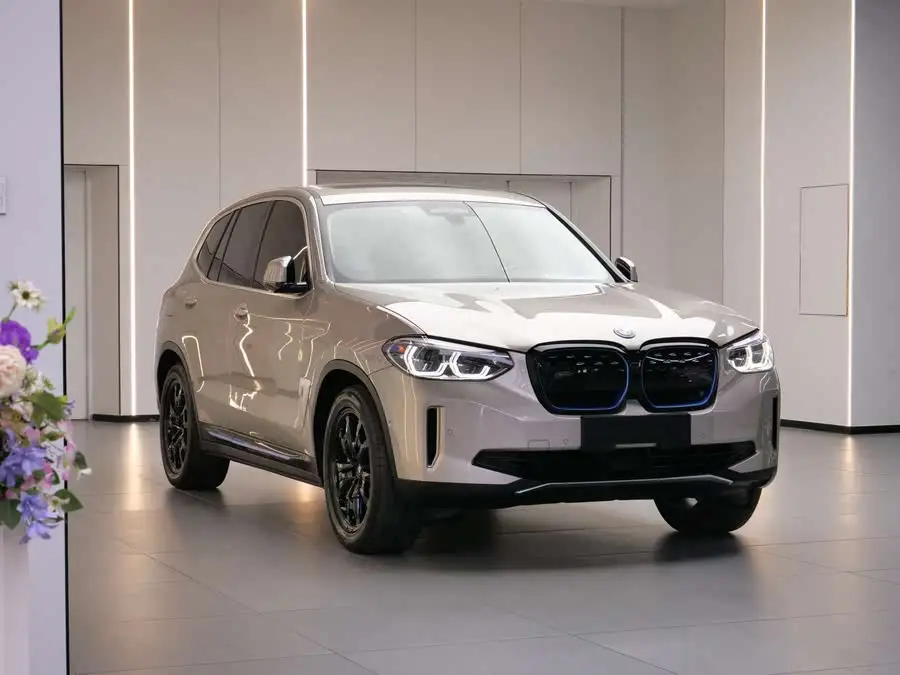 بي إم دبليو iX3 طراز 2021 النسخة الرائدة