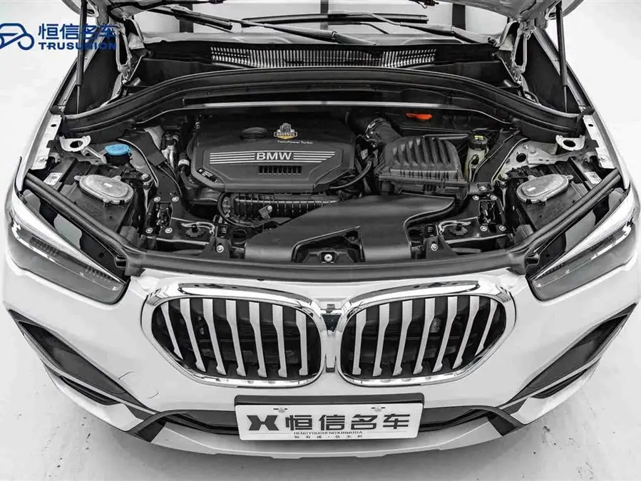 بي إم دبليو X1 2020 sDrive20Li الفاخرة