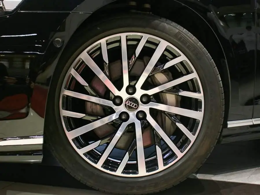 Audi A8 2024 A8L 55 TFSI quattro Flagship