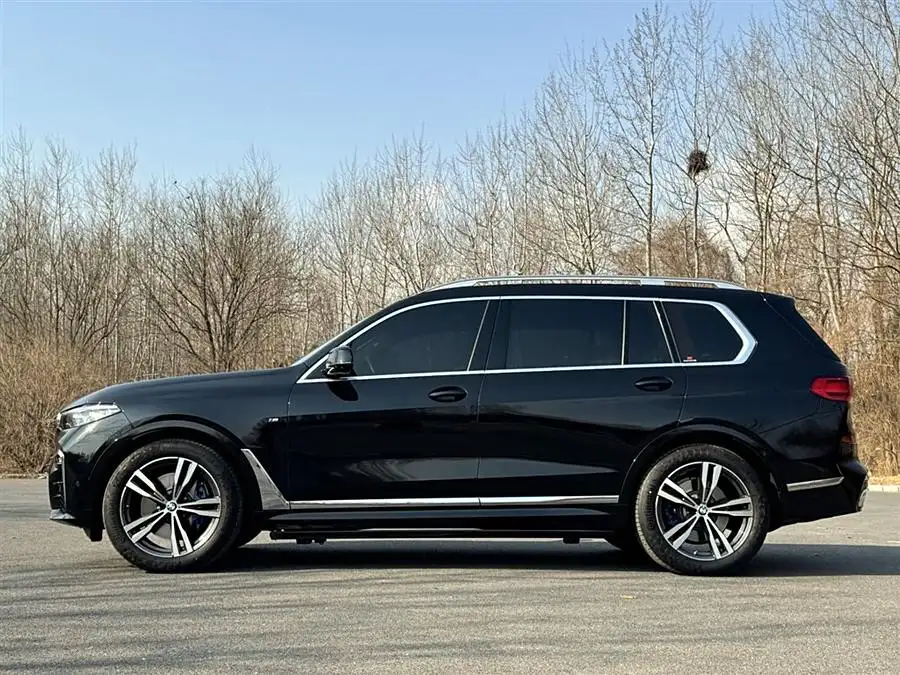 بي إم دبليو X7 2021 xDrive40i حزمة M الرياضية