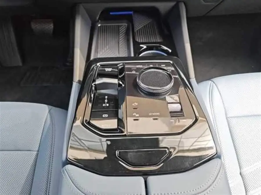 BMW i5 2024 eDrive 35L M Sport Package