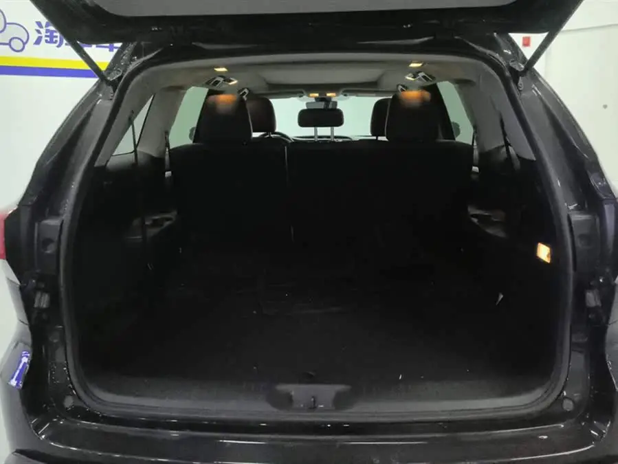 هايلاندر 2018 2.0T دفع رباعي فئة فاخرة 7 مقاعد معيار VI الوطني