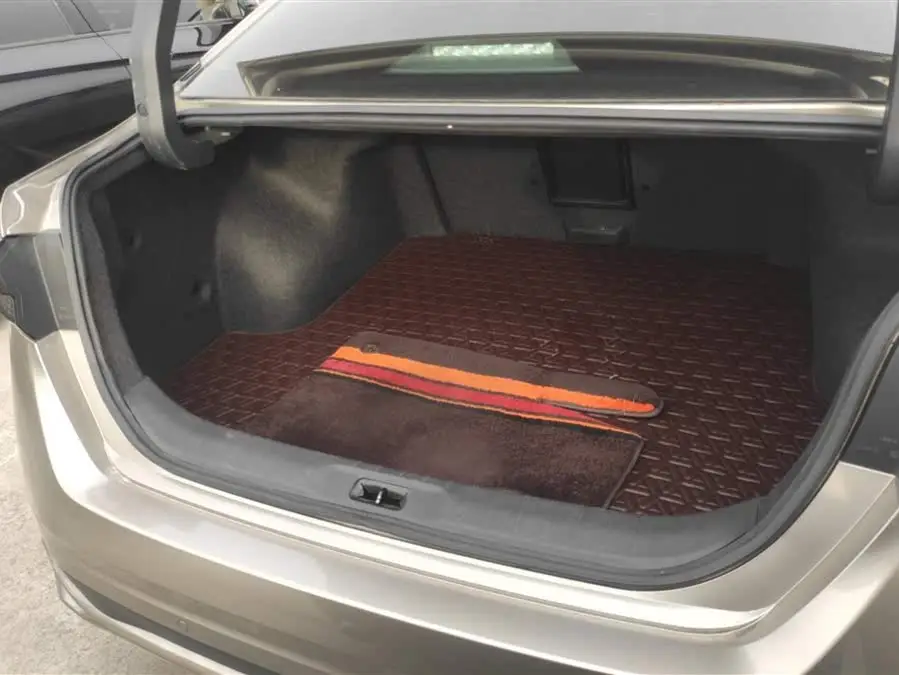 تينلاي 2022 نسخة XE 2.0L للتمتع الخالص