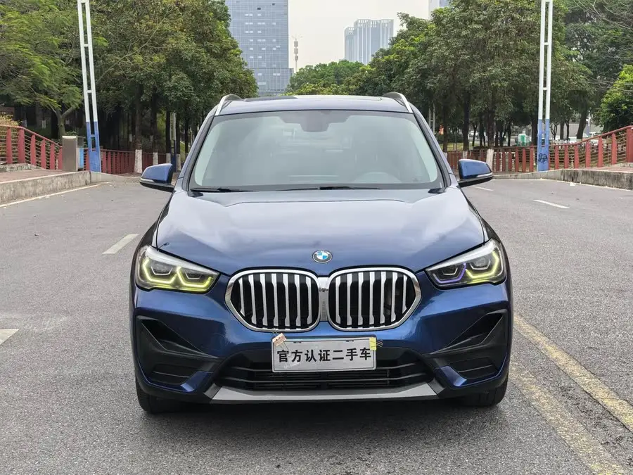 بي إم دبليو X1 2020 sDrive25Li الطراز الرائد