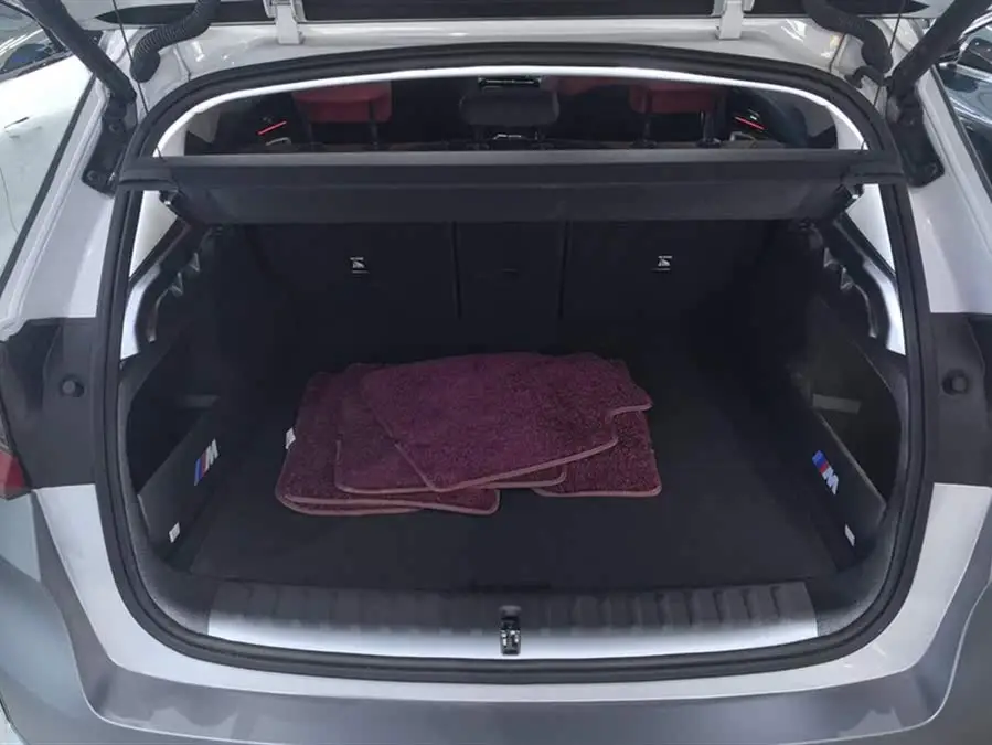 2023 بي إم دبليو X1 sDrive20Li حزمة تصميم X