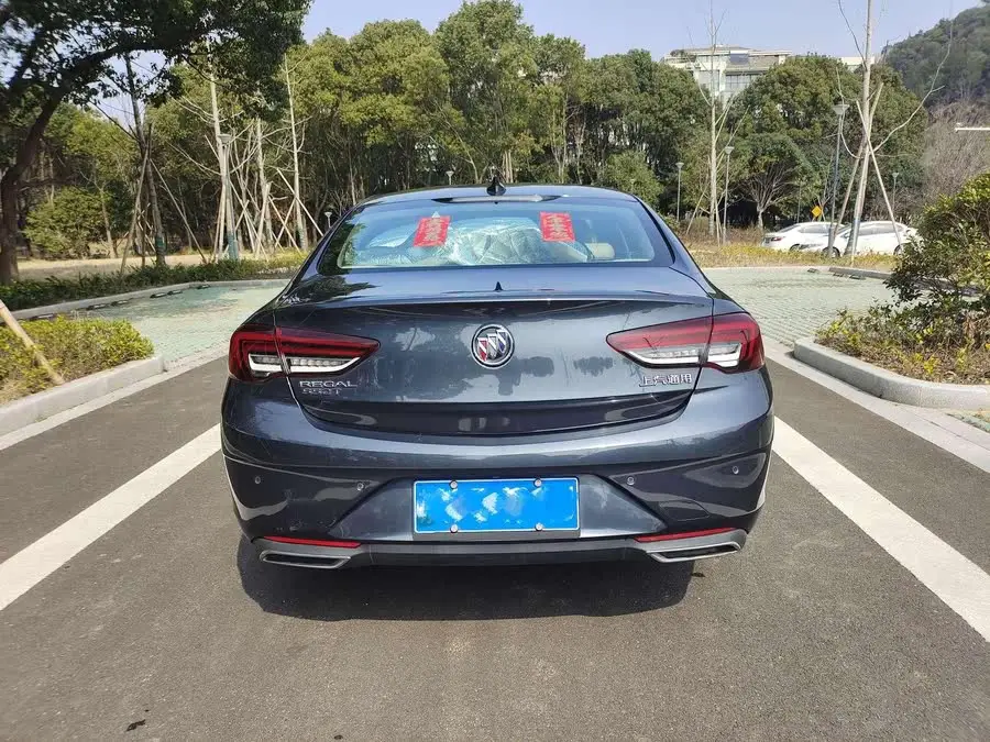 ريجال 2021 552T النخبة