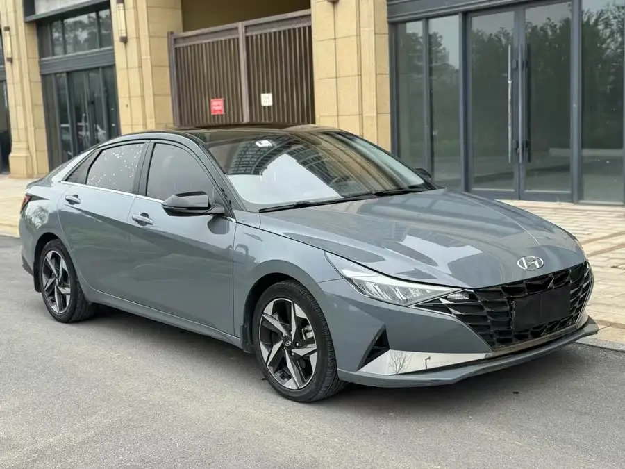 إلنترا 2021 1.5 لتر CVT LUX