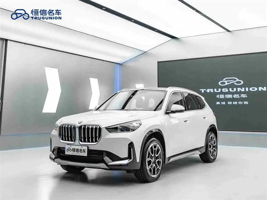 بي إم دبليو X1 2023 sDrive25Li تصميم X