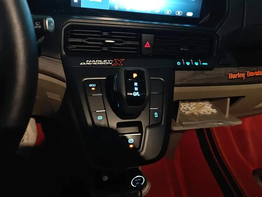 Tourneo 2023 2.0T Automatic Enjoy Edition