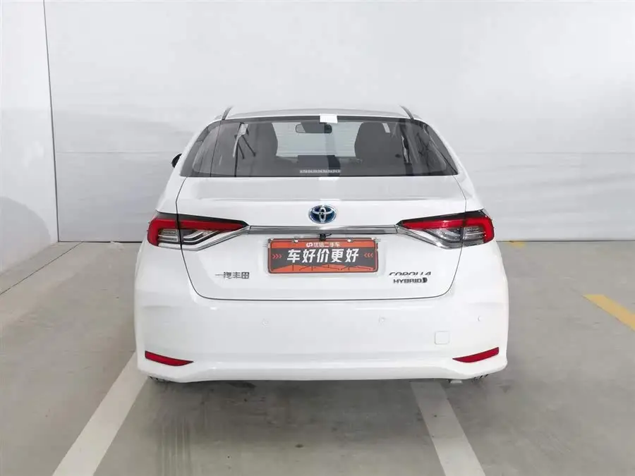 كورولا 2023 1.8 لتر هجينة كهربائية ذكية إصدار رائد