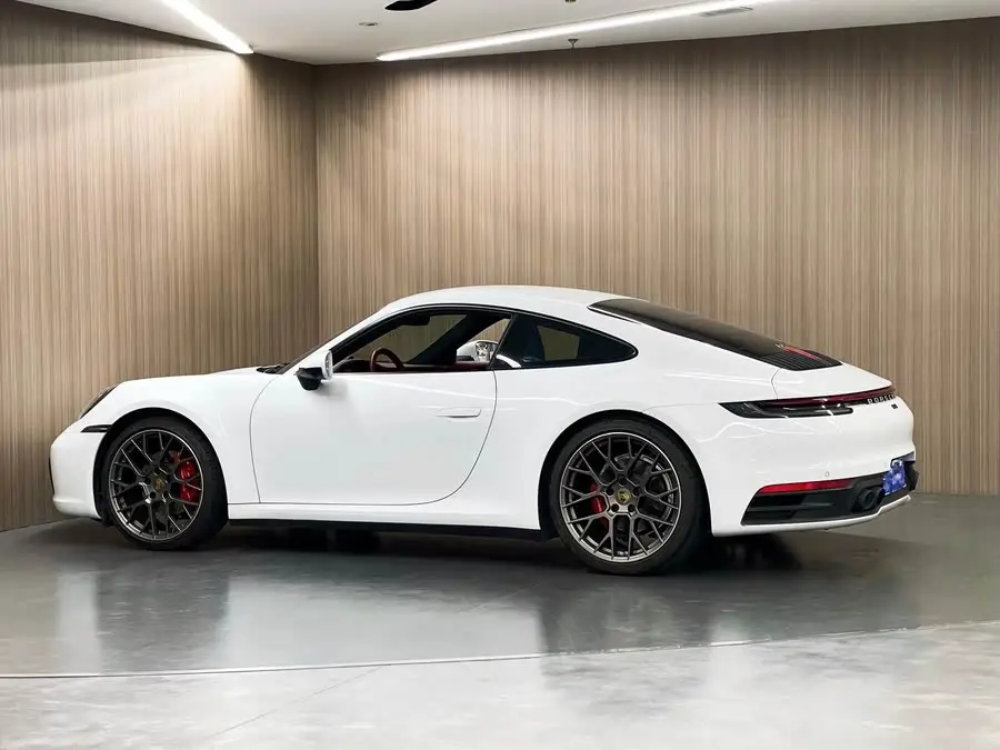 Porsche 911 2020 Carrera 3.0T