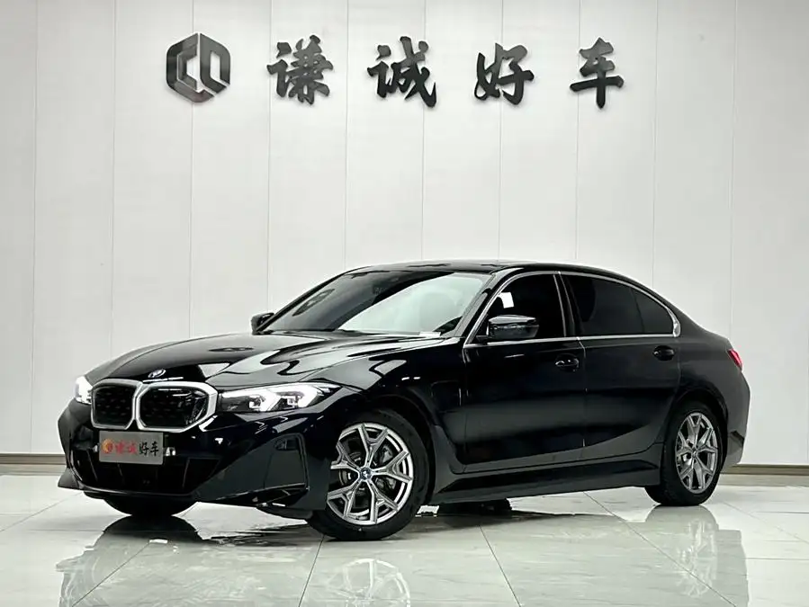 بي إم دبليو i3 2022 إيدرايف 35 L