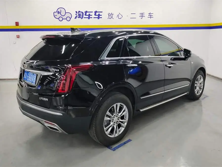 كاديلاك XT5 2021 28T الفاخرة