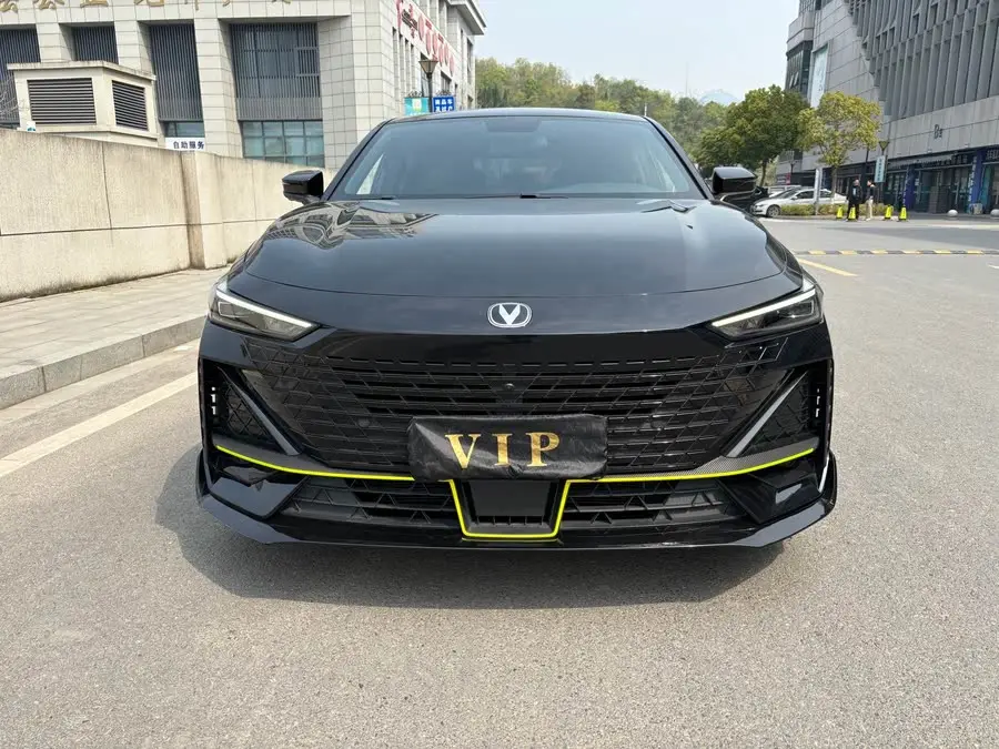 Changan UNI-V 2022 1.5T Sport Version