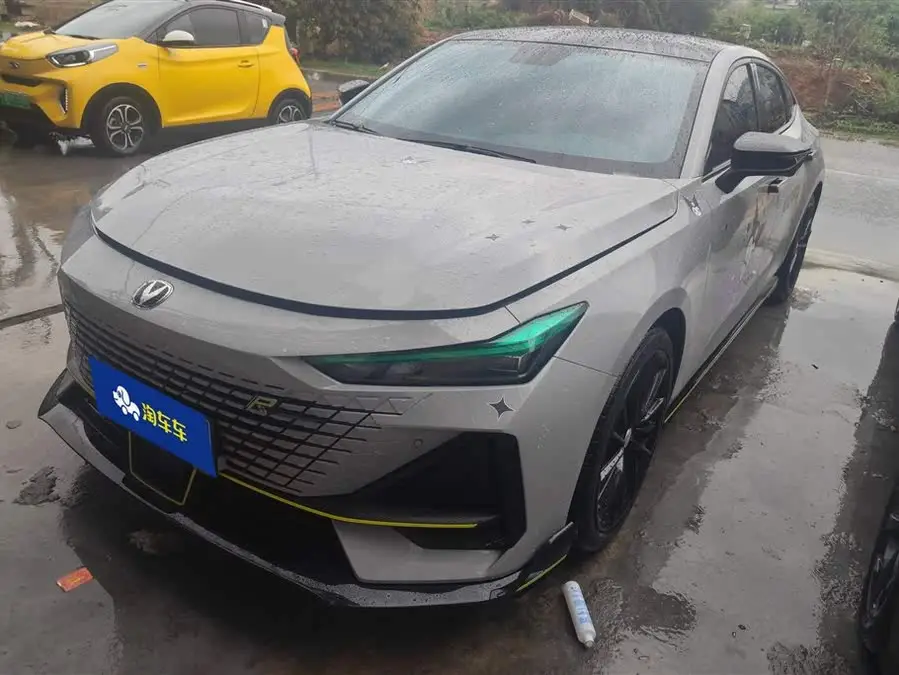 Changan UNI-V 2022 1.5T Sport Version